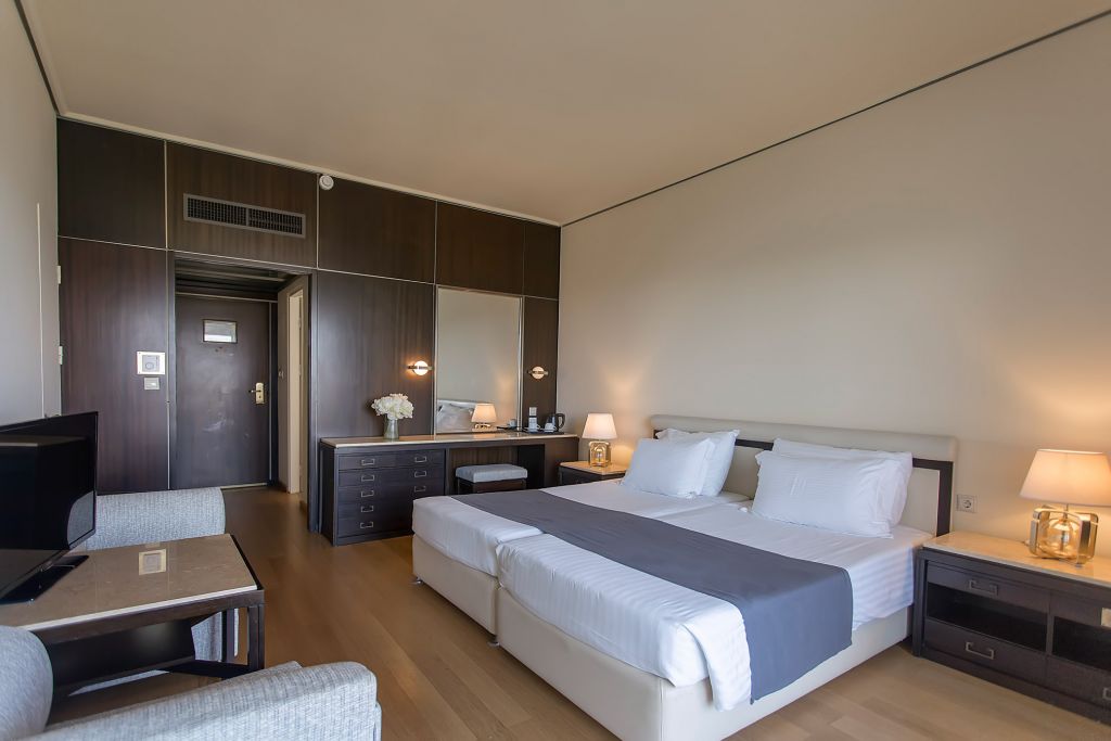 Superior Δίκλινο θέα Λίμνη/ Υλλαϊκός Λιμένας Αρχαίας Κέρκυρας