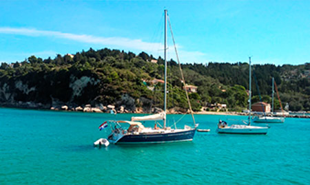 altΣύναρπαστικές εκδρομές με σκάφος