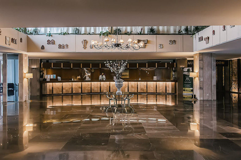 Το Ξενοδοχείο 5* Corfu Holiday Palace, αναζητά επαγγελματίες με θετική ενέργεια, αποτελεσματικότητα και πάθος για επαγγελματική εξέλιξη.